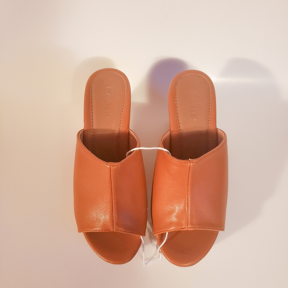 Wanted Tan London Wedges - Picture 6 of 6